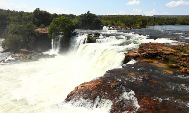 Conheça a Cachoeira da Velha no Jalapão e se encante!